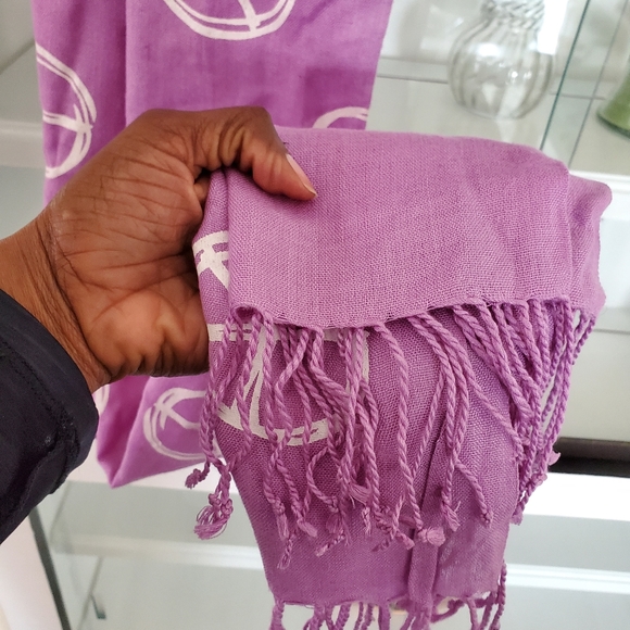 Scarf - Picture 3 of 3